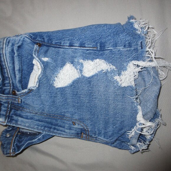 Abercrombie High Rise Mom Jean Shorts - Picture 2 of 5